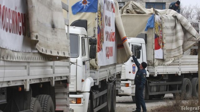 Russian aid convoy crosses into Ukraine