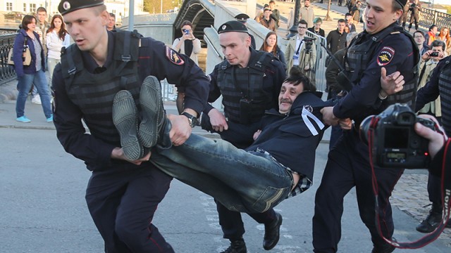 Задержания участников акции в годовщину событий на Болотной площади в Москве