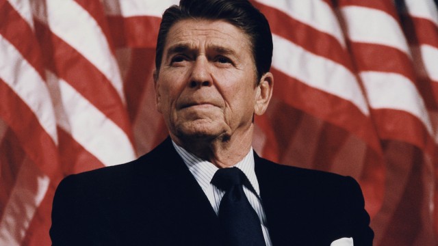 Reagan-Berlin_serious
